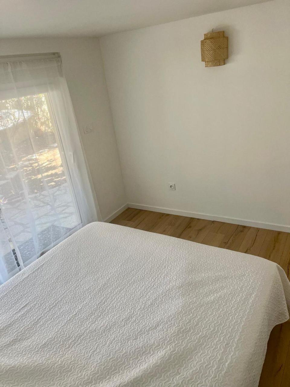 Charmant Et Confortable Appartement Narbona Esterno foto