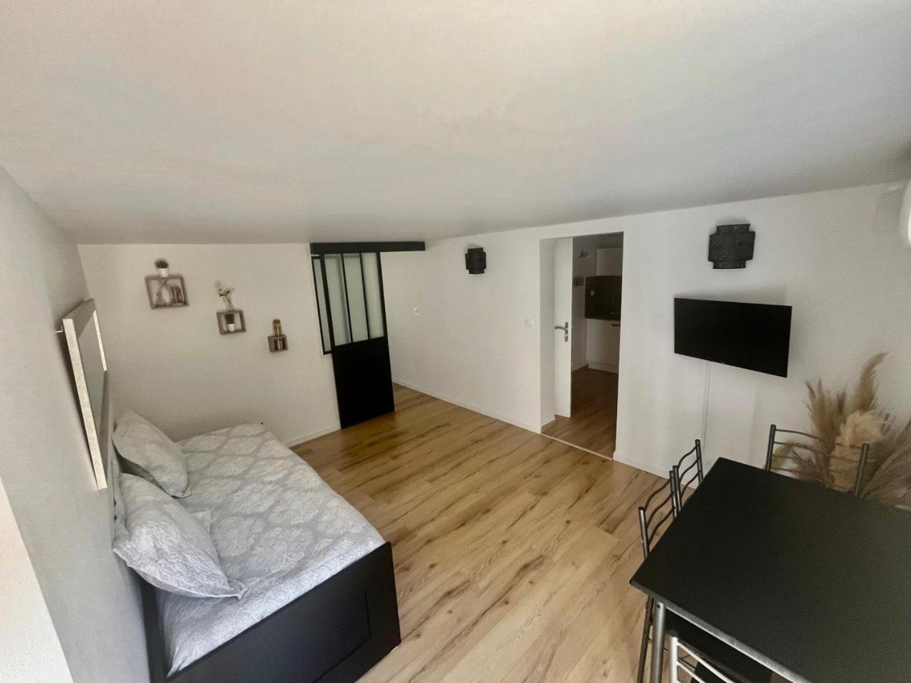 Charmant Et Confortable Appartement Narbona Esterno foto
